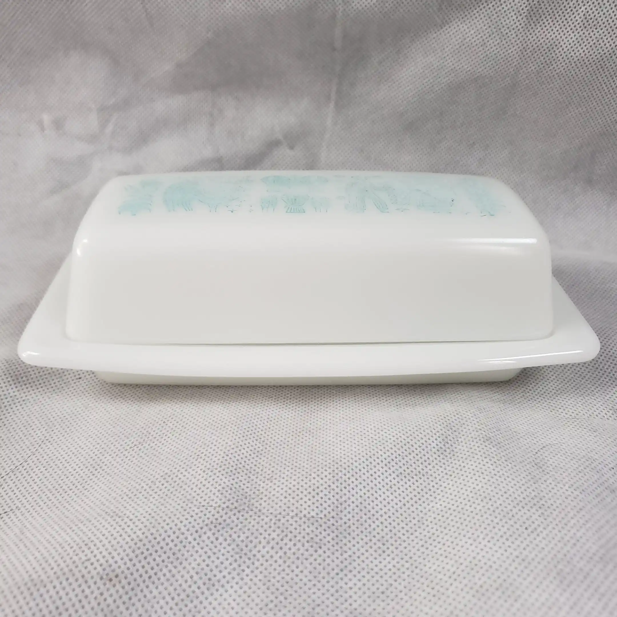 PYREX Butterprint Serve 'N Store Butter Dish Turquoise Amish Blue Vintage Milk Glass - Image 5
